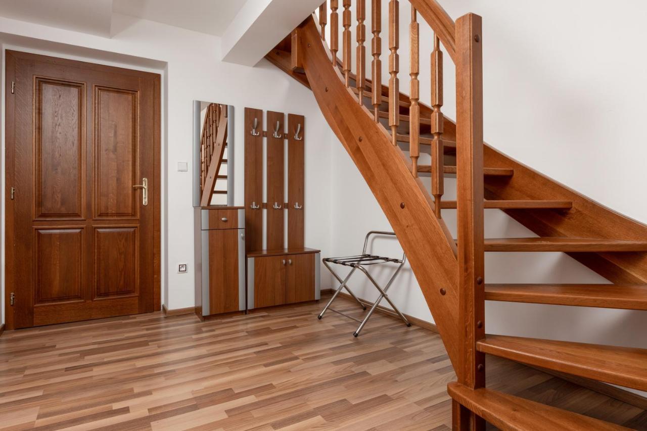 Villa Dino Mariánské Lázně Exteriör bild